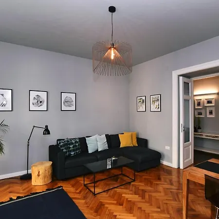 Apartment A Star *